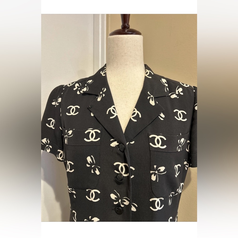 CHANEL Black and White butterfly cc logo dress from 1997’ - Picture 2 of 14